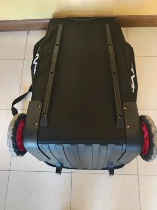 Bolsa Trolley 24MX Negra y Roja