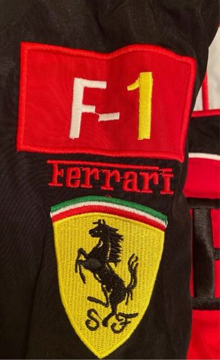 Chaqueta Ferrari F1 Racing Negra Roja