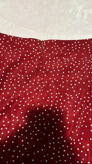 Falda corta con lunares