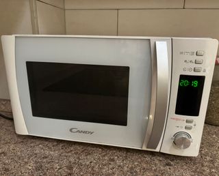 Microondas Candy Blanco