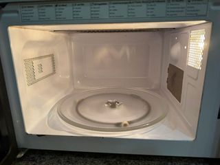 Microondas Candy Blanco