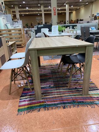 Mesa comedor + 4 sillas