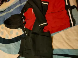 Tuta Admiral uomo rossa e nera