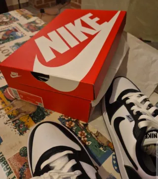 NUOVO!!! Nike Sneakers Bianche e Nere Tg 42.5 Nuov