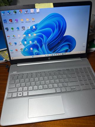 Portátil HP 15s-fq1120ns Plata 16GB RAM y 500 ssd