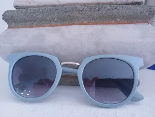 Gafas de sol mujer azules y moradas