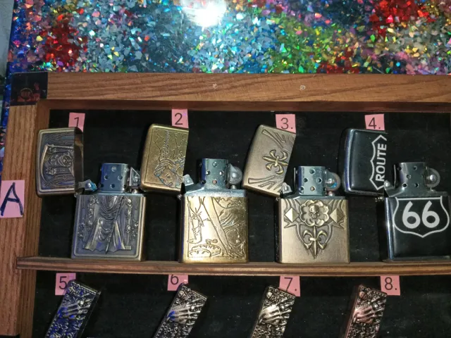 Set completo di 8 accendini tipo Zippo pesanti garantiti