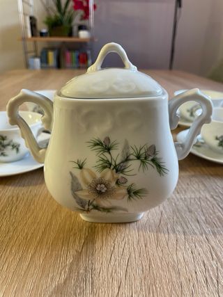 Juego Tazas y Azucarero Vista Alegre