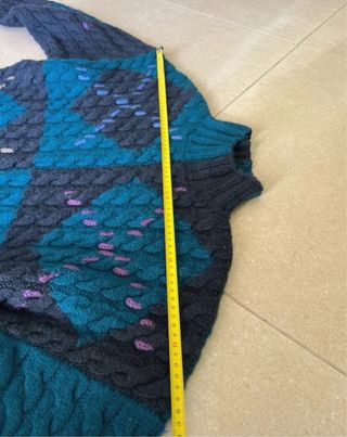 Hand knit vintage90’ Colours by Alexander Julian L