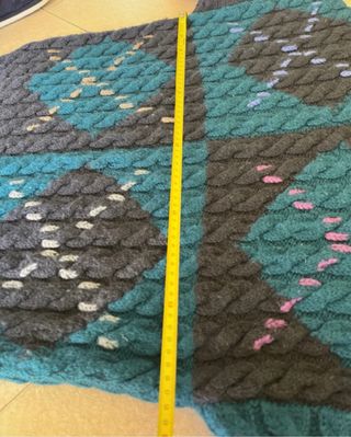 Hand knit vintage90’ Colours by Alexander Julian L