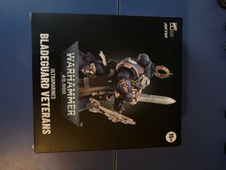 Joytoy Warhammer 40,000 Bladeguard Veterans