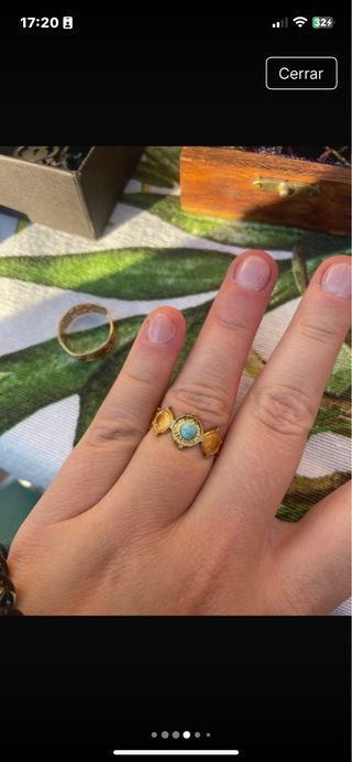 Anillo dorado ajustable con turquesa