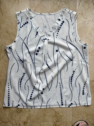 Blusa sin mangas con lunares