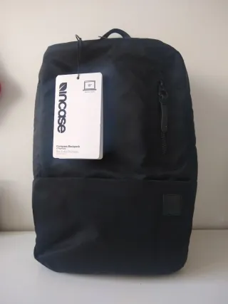 Mochila Incase Negra