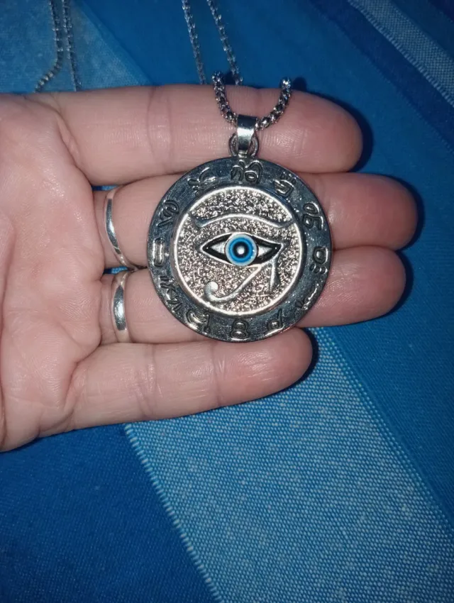 Medallón Ojo Turco Plata