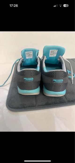 Zapatillas Skechers Gris y Turquesa