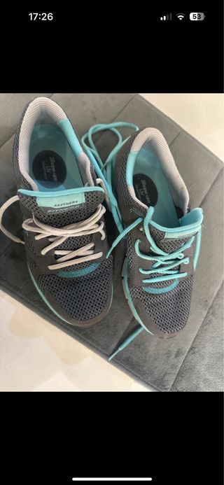 Zapatillas Skechers Gris y Turquesa