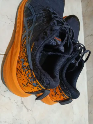 Zapatillas Asics Trail Running Naranja y Azul