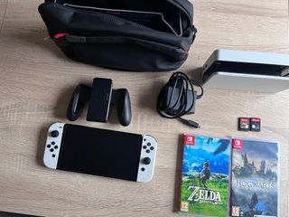 Nintendo Switch OLED Bianca + Giochi
