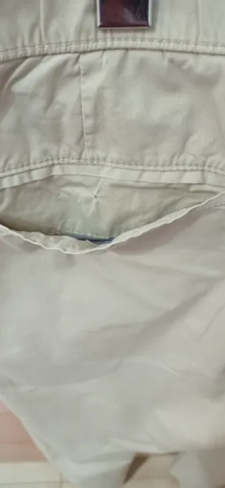 Pantalón hombre beige