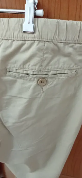 Pantalón hombre beige