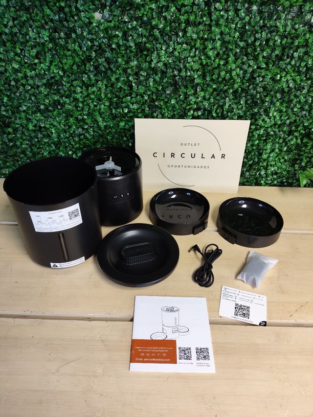 Dispenser automatico per animali domestici