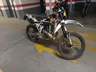 Husqvarna WR300 2T Enduro Matriculada.