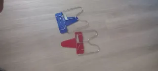 2 Atriles para libros (azul y rojo)