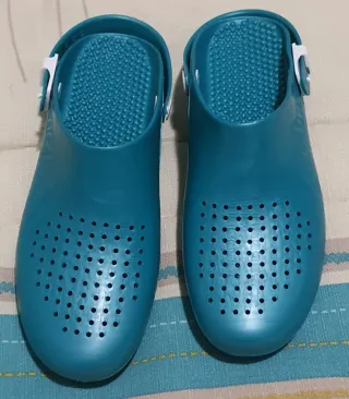 Calzuro Zuecos Classic S B481 Verde Menta Talla 35