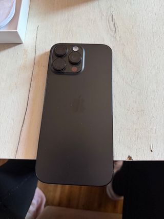 iPhone 16 Pro Max Negro