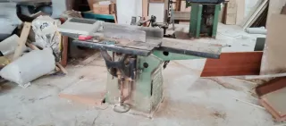 Maquinaria de carpintería industrial