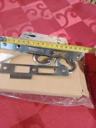 Fechadura embutir inox c/ espelhos