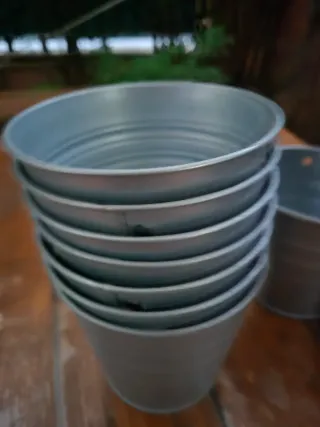 11 Vasetti in metallo