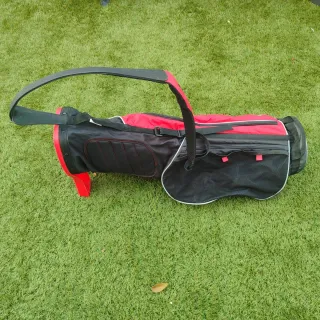 Bolsa de palos de golf ligera Inesis.