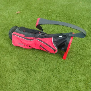 Bolsa de palos de golf ligera Inesis.