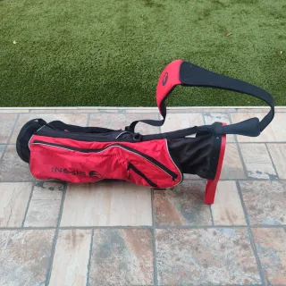 Bolsa de palos de golf ligera Inesis.