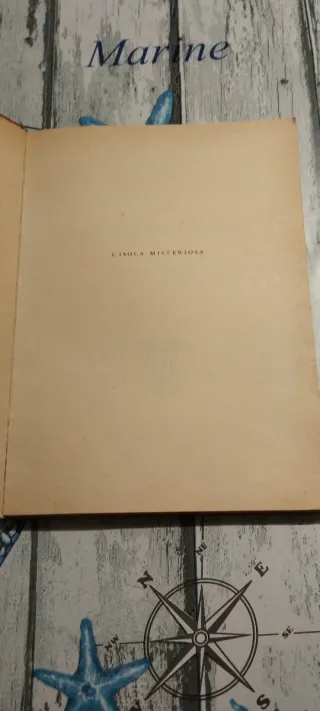 Libro L'isola Misteriosa