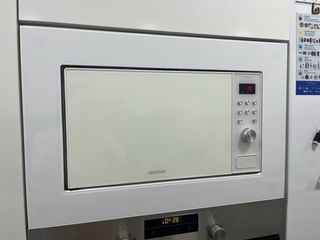 Microondas encastrable Cecotec Blanco 20 L