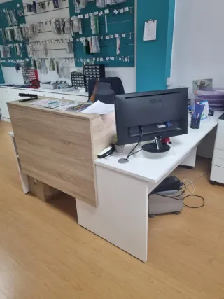 Muebles de oficina completos