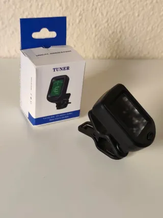 Afinador digital y 15 púas