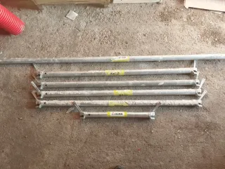 Barras de andamio metálicas (5 unidades)