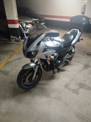 Yamaha FZS Fazer 600cc A2