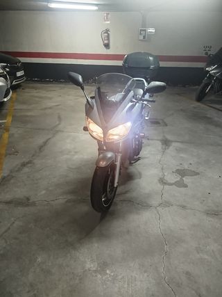 Yamaha FZS Fazer 600cc A2