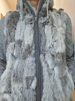 Chaleco Piel Gris y Blanco