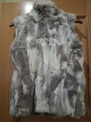 Chaleco Piel Gris y Blanco