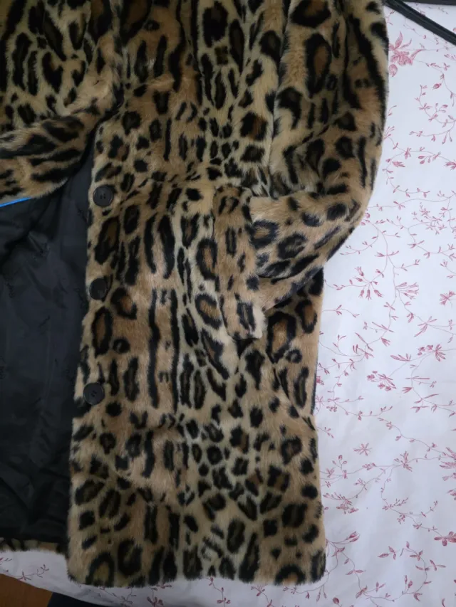 Abrigo animal print Pepe Jeans
