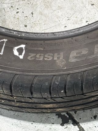 Neumáticos Kumho Ecsta 205/55 R17 95V