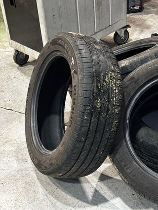 Neumáticos Kumho Ecsta 205/55 R17 95V