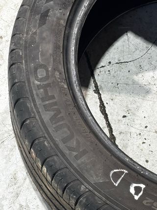 Neumáticos Kumho Ecsta 205/55 R17 95V