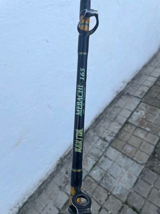 Caña de pescar MEBACHI 165 valorada en 300 euros